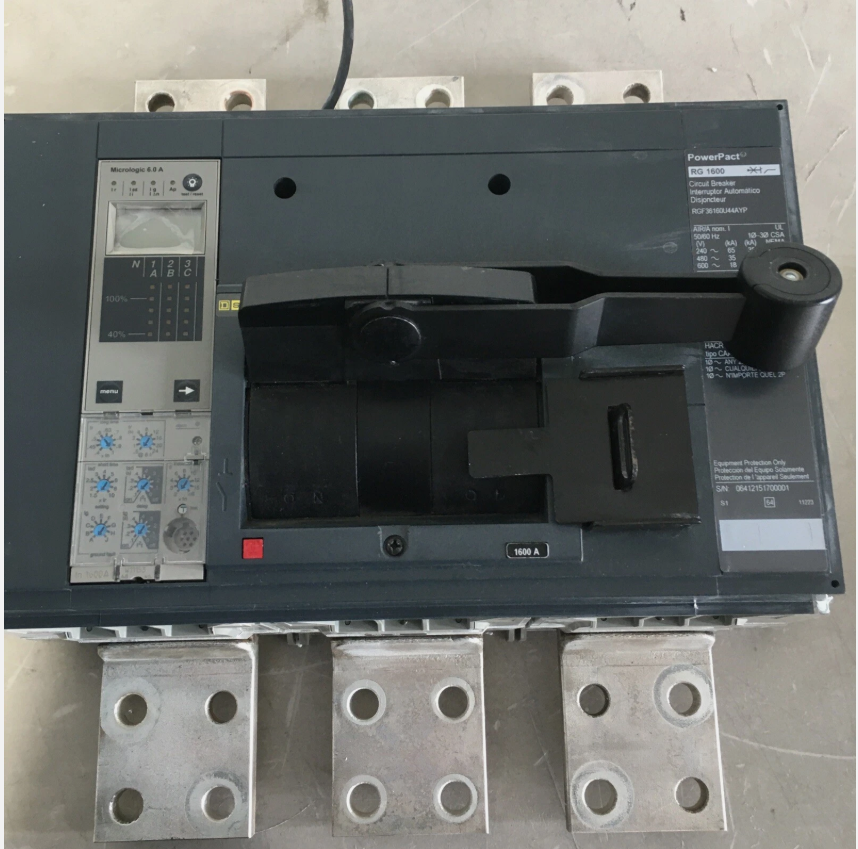 Square D RGF36160U44AYP RGF36160U44A Breaker 1600A 3P 600V-Used Tested