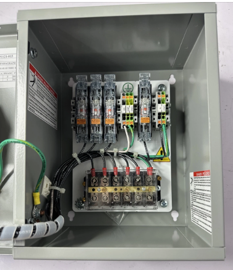 Square D/Schneider Electric PowerLogic PM5300-New