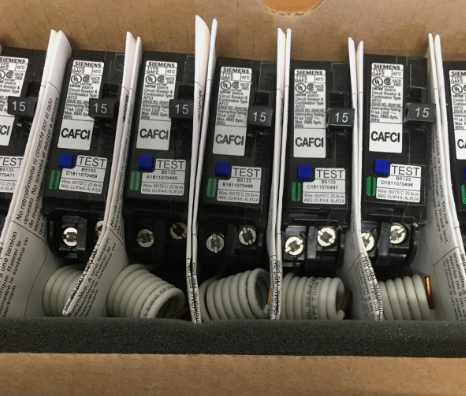 Siemens QA115AFCNL 15A Single-Pole Circuit Breaker-New